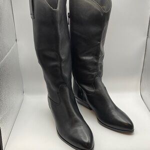 Elegant Black Heeled Boots